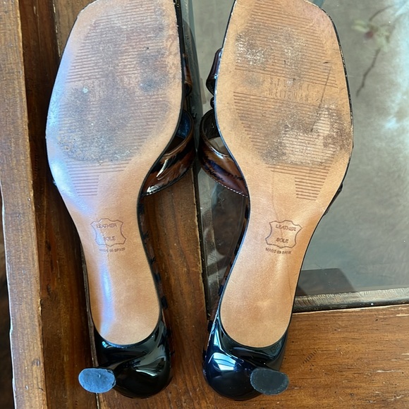 Stuart Weitzman Open Toe Kitten Heel - Picture 8 of 9